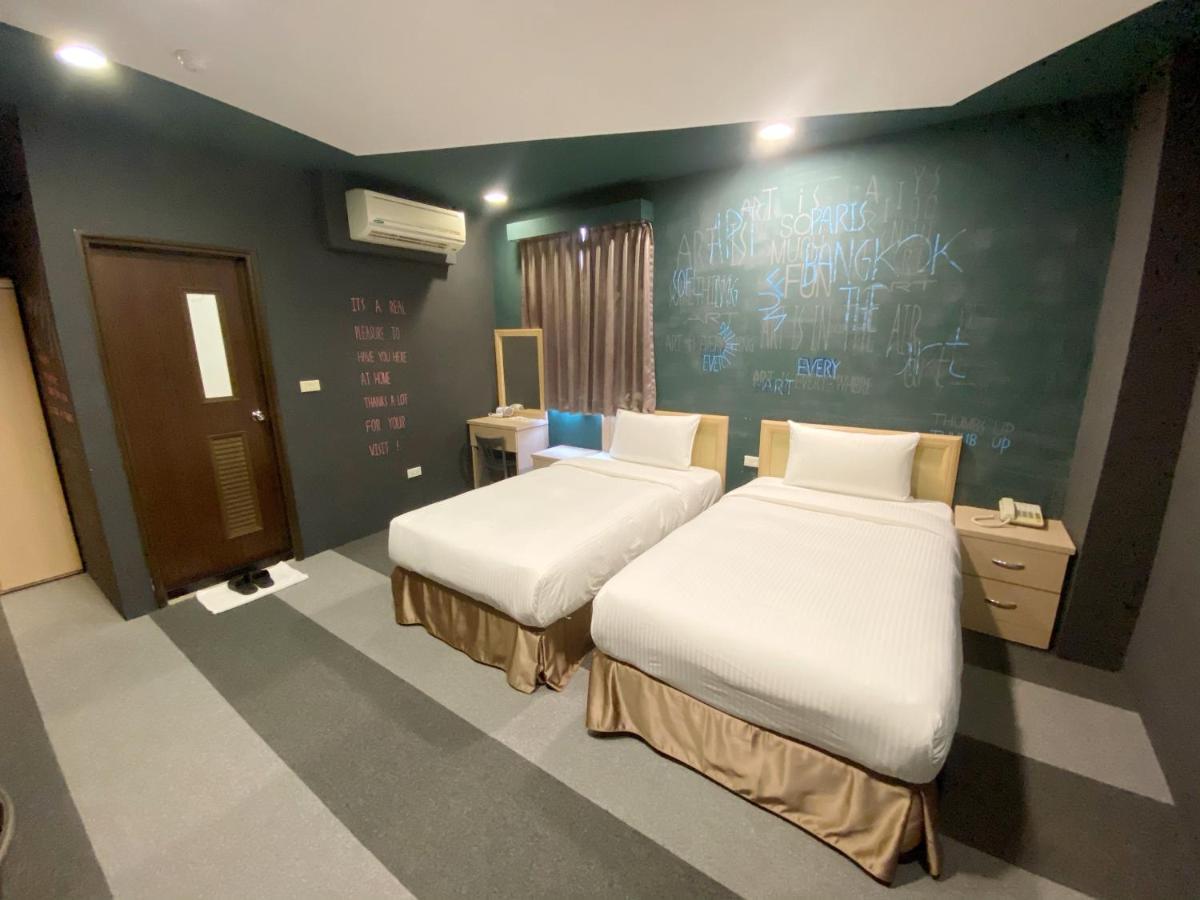 ז'ונגלי Js Hotel-Gallery Hotel מראה חיצוני תמונה
